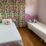 Luxurious 6 Bedroom With A Private Pool וילה *