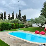 Βίλα Luxurious 6 Bedroom With A Private Pool Χαλκίδα