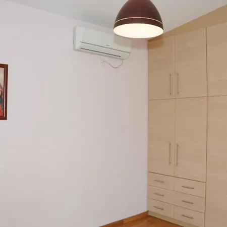 Luxurious 6 Bedroom With A Private Pool * Chalkís