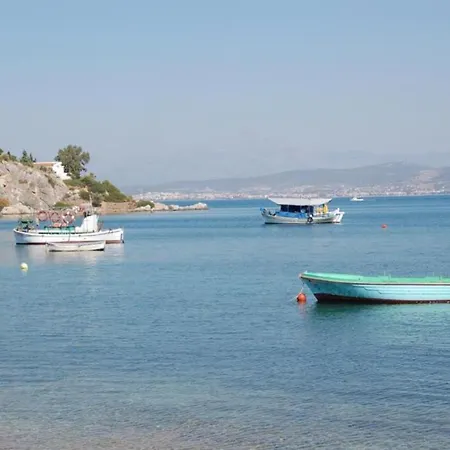 Luxurious 6 Bedroom With A Private Pool Chalkís