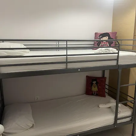 Luxurious 6 Bedroom In A Great Location