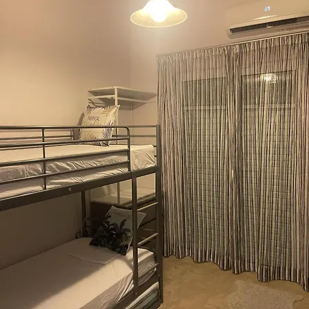 Luxurious 6 Bedroom In A Great Location * Chalkís